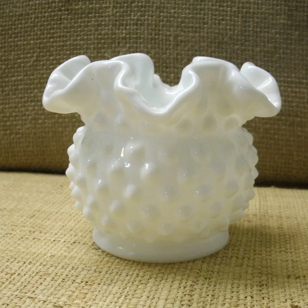 Fenton vintage hobnail